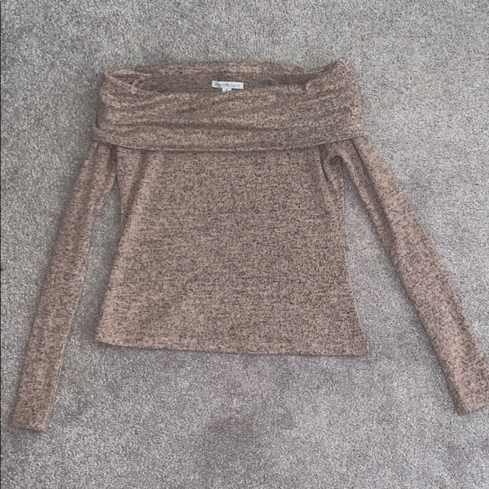 Off the shoulder long sleeve